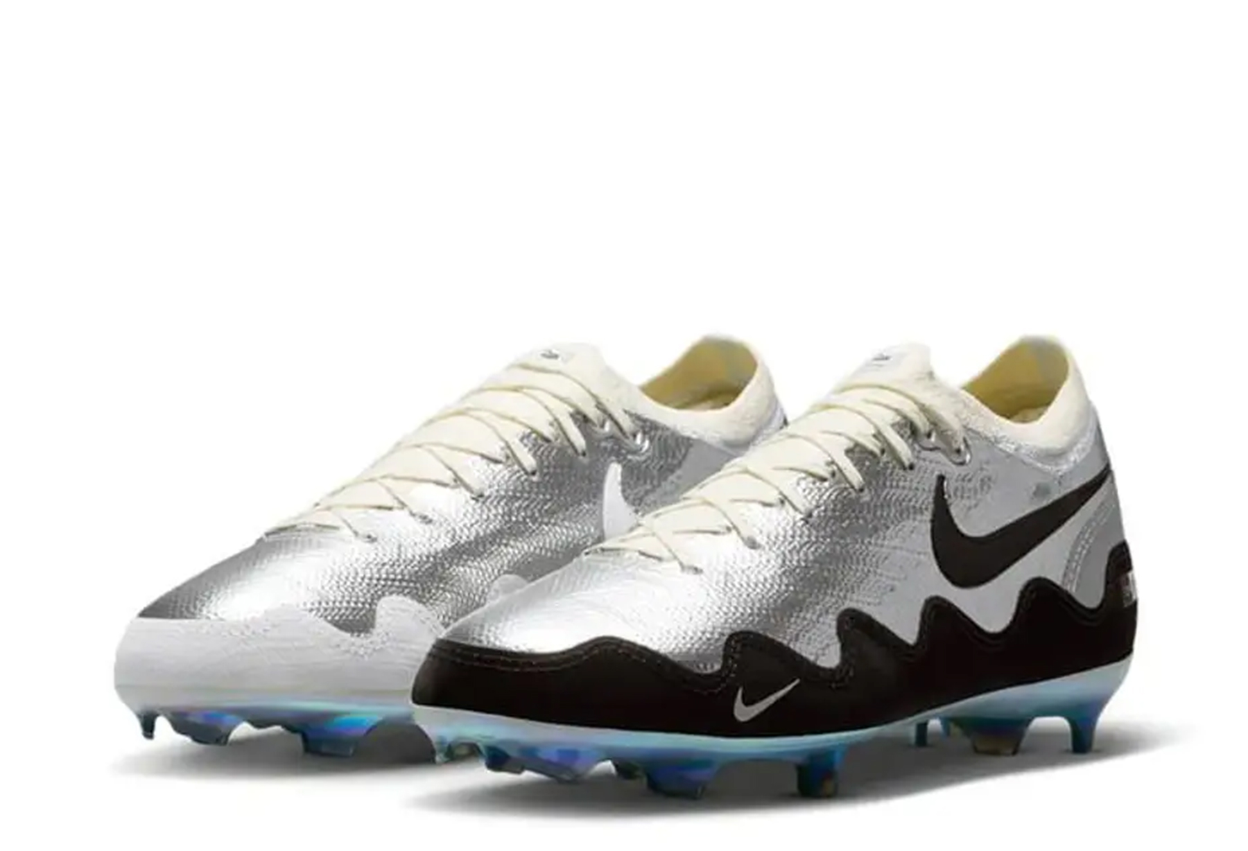 Patta Hits the Pitch with the Mercurial Vapor 16